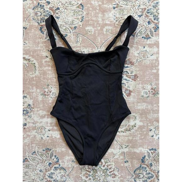 Good American Tops - Good American Bodysuit Size XS New With Tags MSRP $119